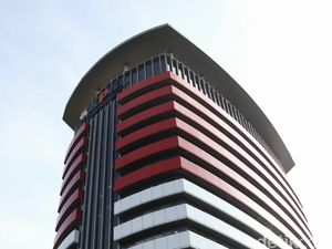 Direktur PT Pupuk Indonesia Kembali Dipanggil KPK Direktur PT Pupuk Indonesia Kembali Dipanggil KPK