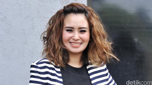 Ayushita Tampak Lebih Berisi