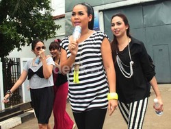 Melaney Ricardo Siap Polisikan Paedofil Pencatut Facebook-nya