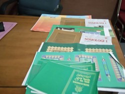 Ini Bentuk Sampul Alquran yang Disita Polisi karena Dijadikan Terompet