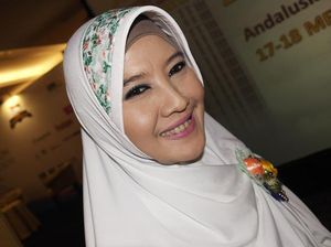 Gara-gara Foto di Biro Travel, Peggy Melati Ikut Dipolisikan Calon Jamaah Umrah