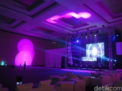 Intip Persiapan Event Pergantian Tahun All Of The Lights