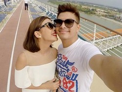 Bangun Tidur Jadi Momen Romantis Chelsea Olivia dan Glenn Alinskie