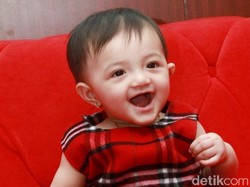 Arsy Jadi Bintang Iklan Popok, Ashanty: Dia dari Lahir Udah Sadar Kamera