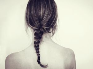 Tak Pede Rambut Menipis, Ini Tips Simpel Cegah Kerontokan Tak Pede Rambut Menipis, Ini Tips Simpel Cegah Kerontokan