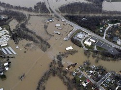 Banjir Besar di Missouri AS Tewaskan 13 Orang