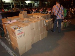 Warung Jamu, Lapo hingga Tempat Karaoke di Bekasi Dirazia, Ribuan Botol Miras Disita