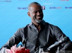 Suasana Nostalgia Jadi Suguhan Utama di Dinner Bareng Brian McKnight