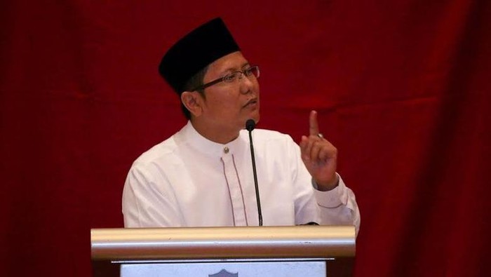 Kyai Cholil Nafis