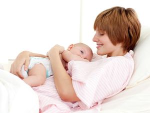 Normalkah Bila Bayi Hobi Ngempeng Puting? Normalkah Bila Bayi Hobi Ngempeng Puting?