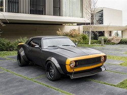 Bumblebee Age of Extinction Milik Michael Bay Dilelang, Ada yang Berani Beli?