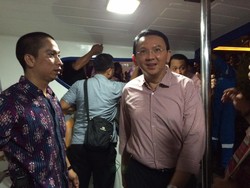 Ahok dan Kapolda Berangkat Naik Kapal Boat Menuju Ancol