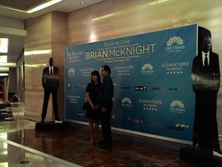 Tamu Ramaikan Wall of Fame Sebelum Makan Malam Bareng Brian McKnight