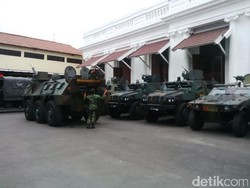 Anoa dan Komodo Ikut Amankan Pesta Tahun Baru di Surabaya