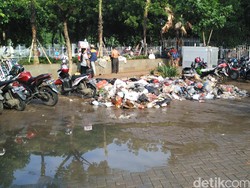 Dinas Kebersihan DKI: Total Berat Sampah Malam Tahun Baru Capai 700 Ton