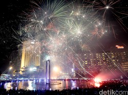 Anies Keluarkan Ingub Malam Tahun Baru, Ada Nikah Massal