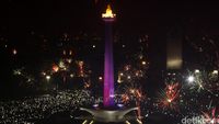Pesta Kembang Api di Monas