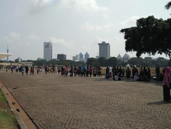 Libur Tahun Baru, Monas Ramai Pengunjung