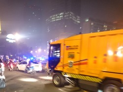 Pengunjung Tinggalkan CFN, Mobil Sweeper Beraksi Bersihkan Sampah