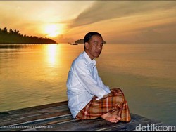 Gibran dan Kaesang Melawan Haters dengan Canda, Jokowi Tersenyum