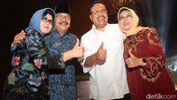 Kemeriahan Tahun Baru di Gedung Grahadi Surabaya