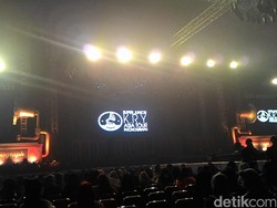 Kalau Aku Menikah dengan ELF, Aku Ingin Liburan ke Lombok