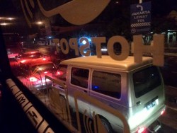 Banyak Kendaraan Mengarah ke Jakarta, Jelang Pintu Tol Pejagan Macet