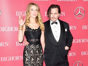 Cerai, Johnny Depp Minta Pengadilan Tolak Permintaan Nafkahi Amber Heard