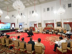 Sinyal Reshuffle, Sidang Kabinet Paripurna dan Evaluasi Menteri oleh Jokowi