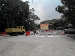 Blokir Dibuka, Warga dan JIEP Pulogadung Sepakat Soal Akses e-Gate