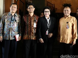 Jelang Rapat Konsultasi dengan DPR, Jokowi Bertemu Pimpinan KPK