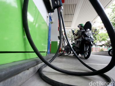 Premium, Pertamax dan Solar Turun Harga