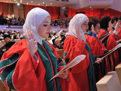 Ini Hijabers Cantik yang Pernah Pecahkan Rekor Dunia Sebagai Dokter Termuda