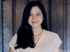 Lihat Foto Nina Zatulini yang Manis ini Nggak Bikin Diabetes Kok