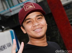 Kenyang Nge-Host, Billy Syahputra Siap Banting Setir Jadi Penyanyi