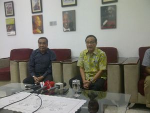 Begini Reaksi Keras Akbar Tandjung Atas Sanksi Teguran dari Nurdin Halid