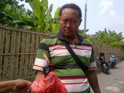 Pria yang Gorok Leher Sendiri Tewas, Diduga Bunuh Diri Terkait Pekerjaan