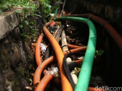 Ahok: Ke Depan, Kami Buat Titik Boks Kabel di Trotoar