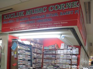 Kata Pedagang Toko Musik Kecil Atas Runtuhnya Toko Besar Kata Pedagang Toko Musik Kecil Atas Runtuhnya Toko Besar