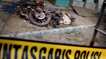 Pemotor di Lebak Tewas Usai Tabrak Mobil Tronton Mogok di Tengah Jalan
