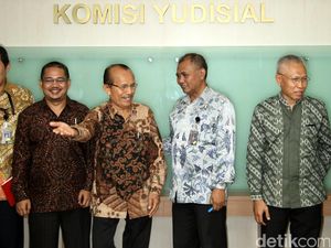 Pimpinan KPK Temui Ketua KY Pimpinan KPK Temui Ketua KY