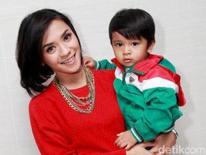 Enno Lerian dan Putra Kesayangannya