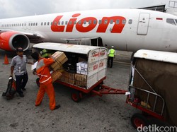 Kondisi Psikis yang Bisa Dialami Keluarga Korban Pesawat Jatuh