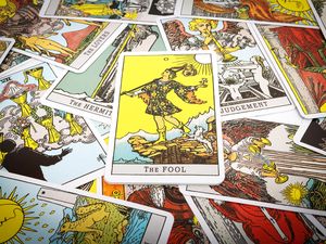 Ramalan Tarot untuk Cinta, Karier dan Kesehatan Anda di 2016 (Bag, 2)