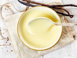 Bagaimana Membuat Saus Vanili yang Lembut?