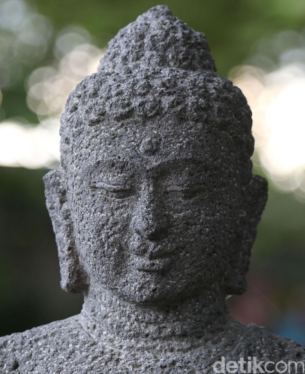 Buddhist statue.  dikhy sasra/illustration/photo