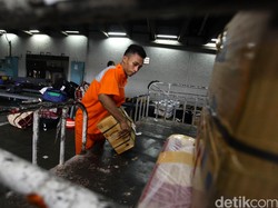 Dicekik Tarif Kargo Udara, 4 Perusahaan Logistik Gulung Tikar