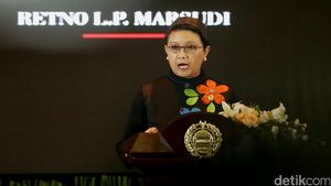 Menlu Retno Sampaikan Penyataan Pers Tahunan