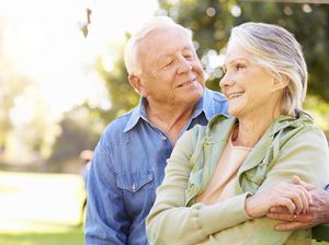 Cinta Sehidup Semati, Pasangan Menikah 70 Tahun Meninggal di Hari yang Sama Cinta Sehidup Semati, Pasangan Menikah 70 Tahun Meninggal di Hari yang Sama