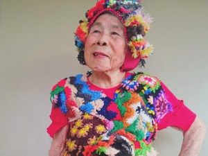 Ketika Nenek 93 Tahun Jadi Model Desainer Jepang, Seperti Apa Posenya?